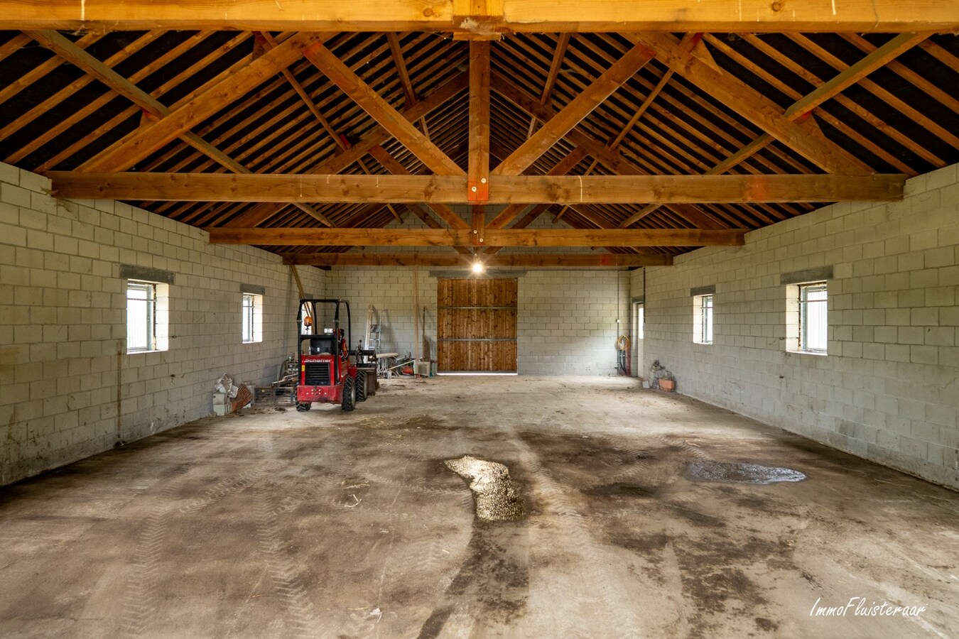 Charmante gerenoveerde woning met stalgebouw op ca. 2,6ha te Herk-de-Stad 