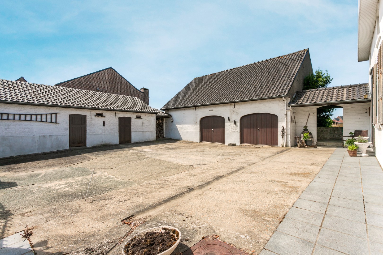 Charmante woning met karaktervolle binnenkoer te Beert 