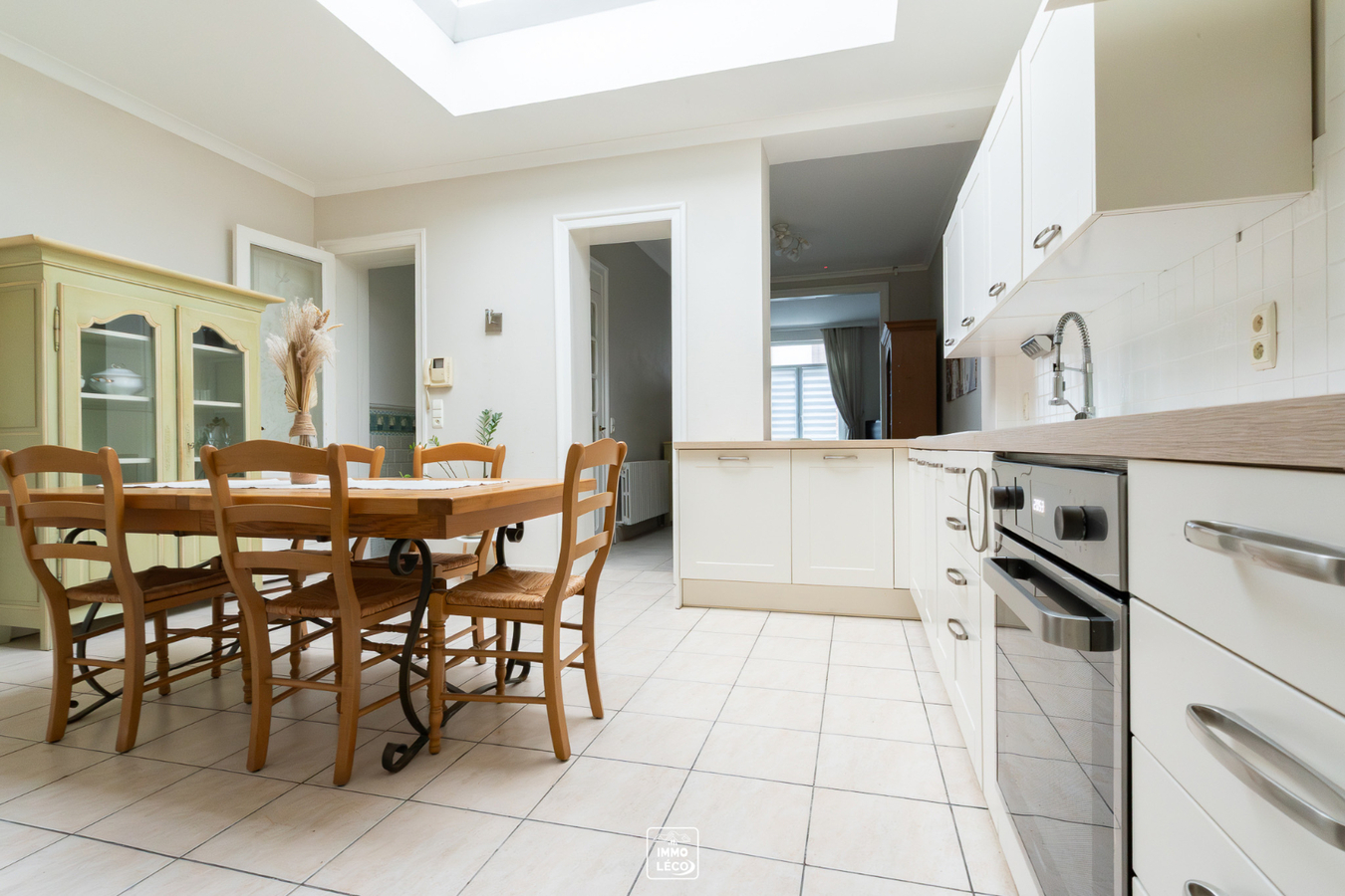 Maison saine &amp; rénovée avec jardin, idéalement située, COUP DE COEUR ! 