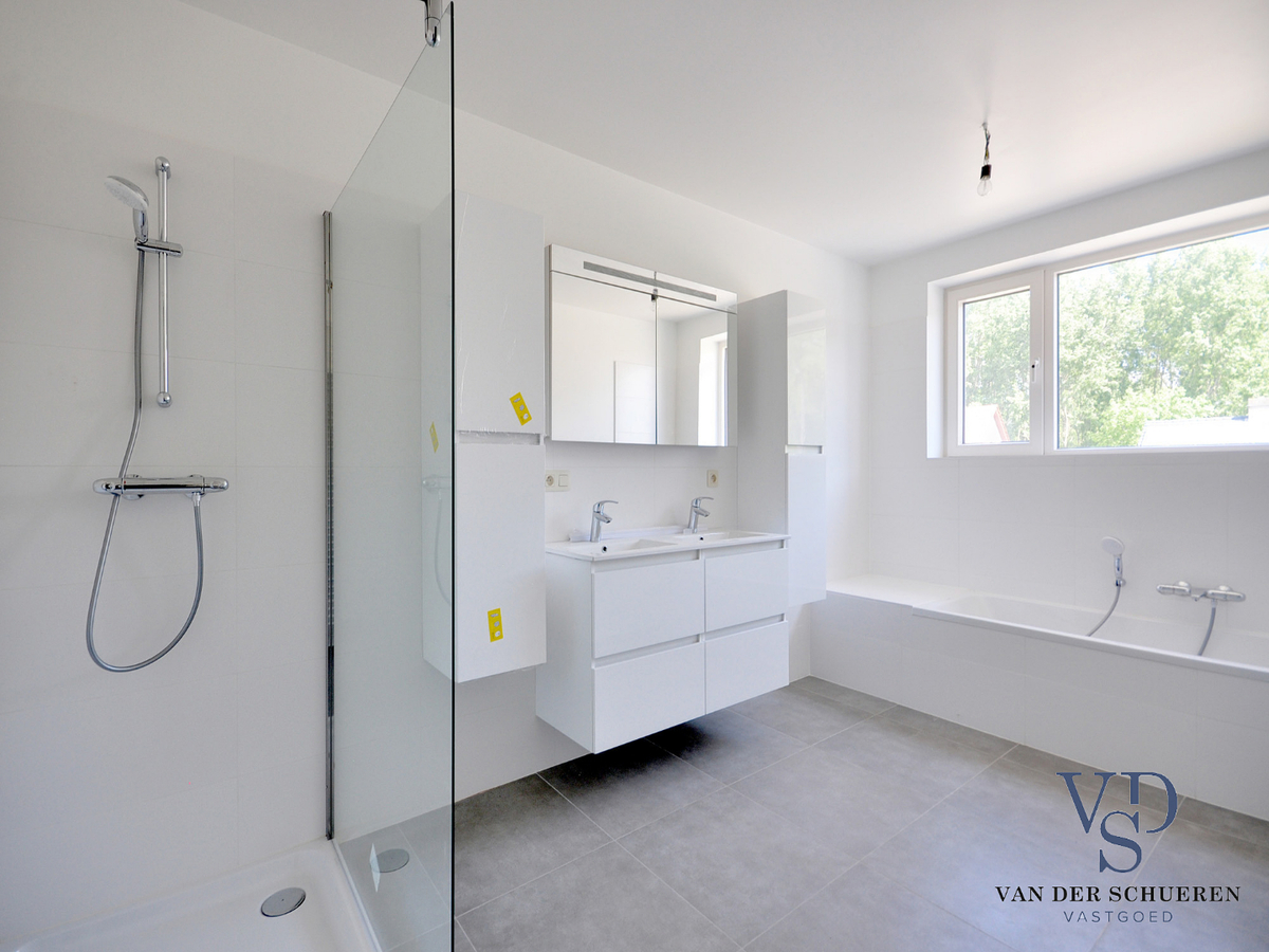 Hoogwaardige, energiezuinige woning (NIEUWBOUW) ! 