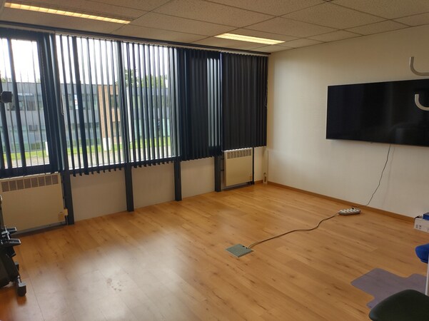 Te koop servicekantoor - Kortrijk