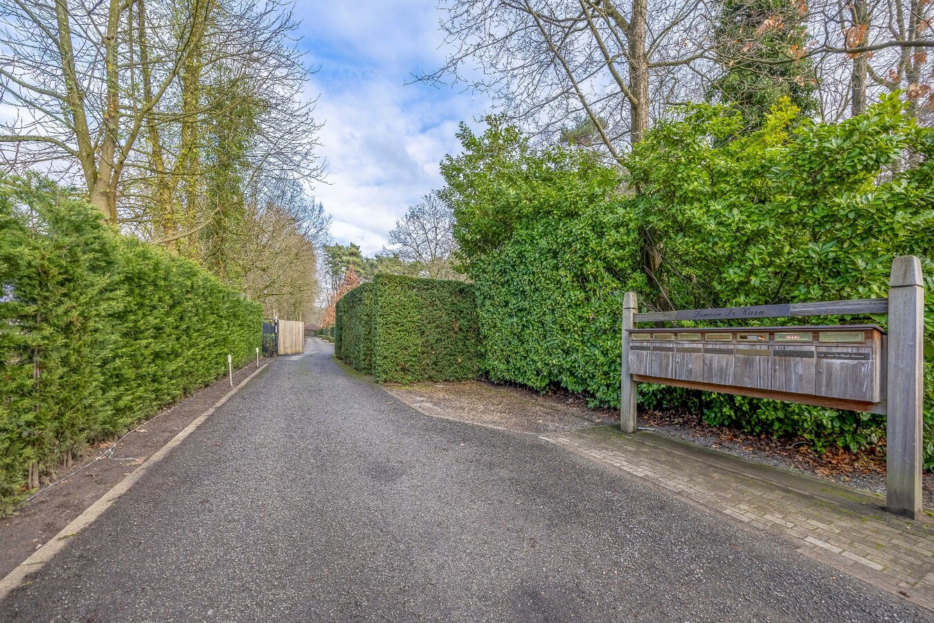 Moderne gelijkvloerse designvilla in exclusief privédomein 