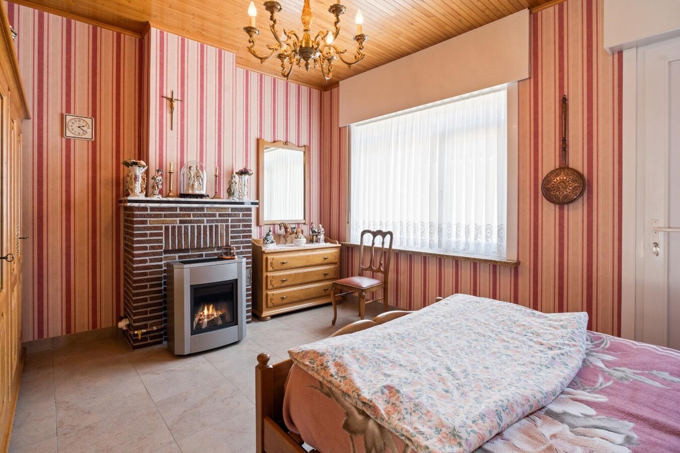 Perfect onderhouden vrijstaande woning op een boogscheut van het Centrum van Houthulst 