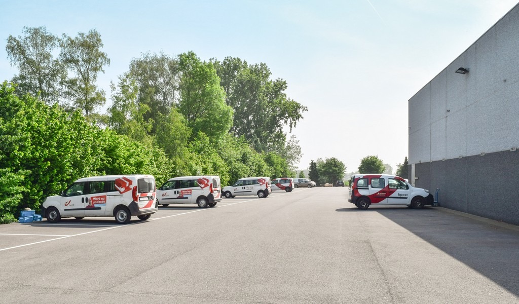 Opslagruimtes te huur langs de Gentse Steenweg in Lokeren