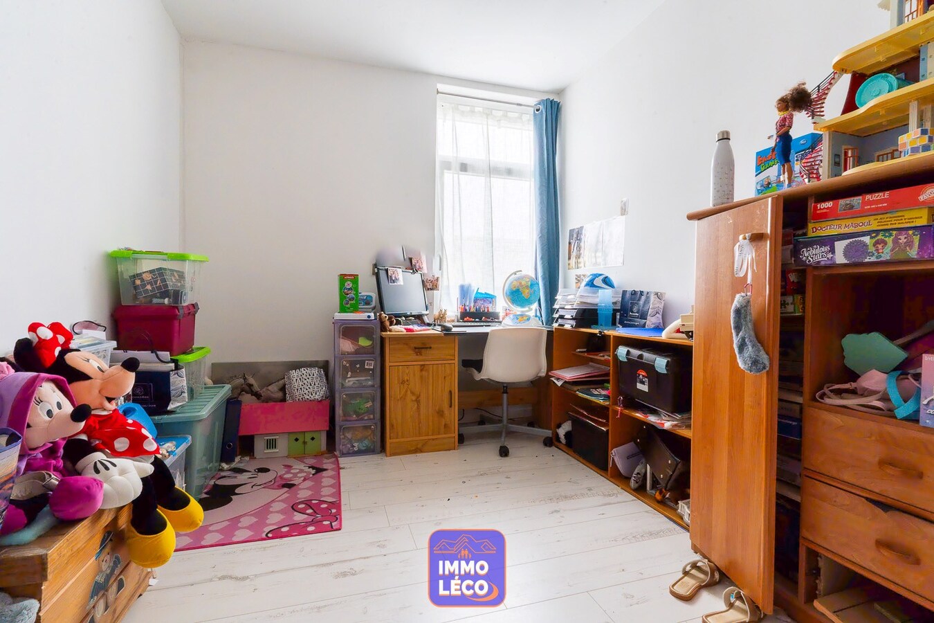 3 façades rénovée avec 4 chambres, grande terrasse sans vis-à-vis, proche du parc ! 