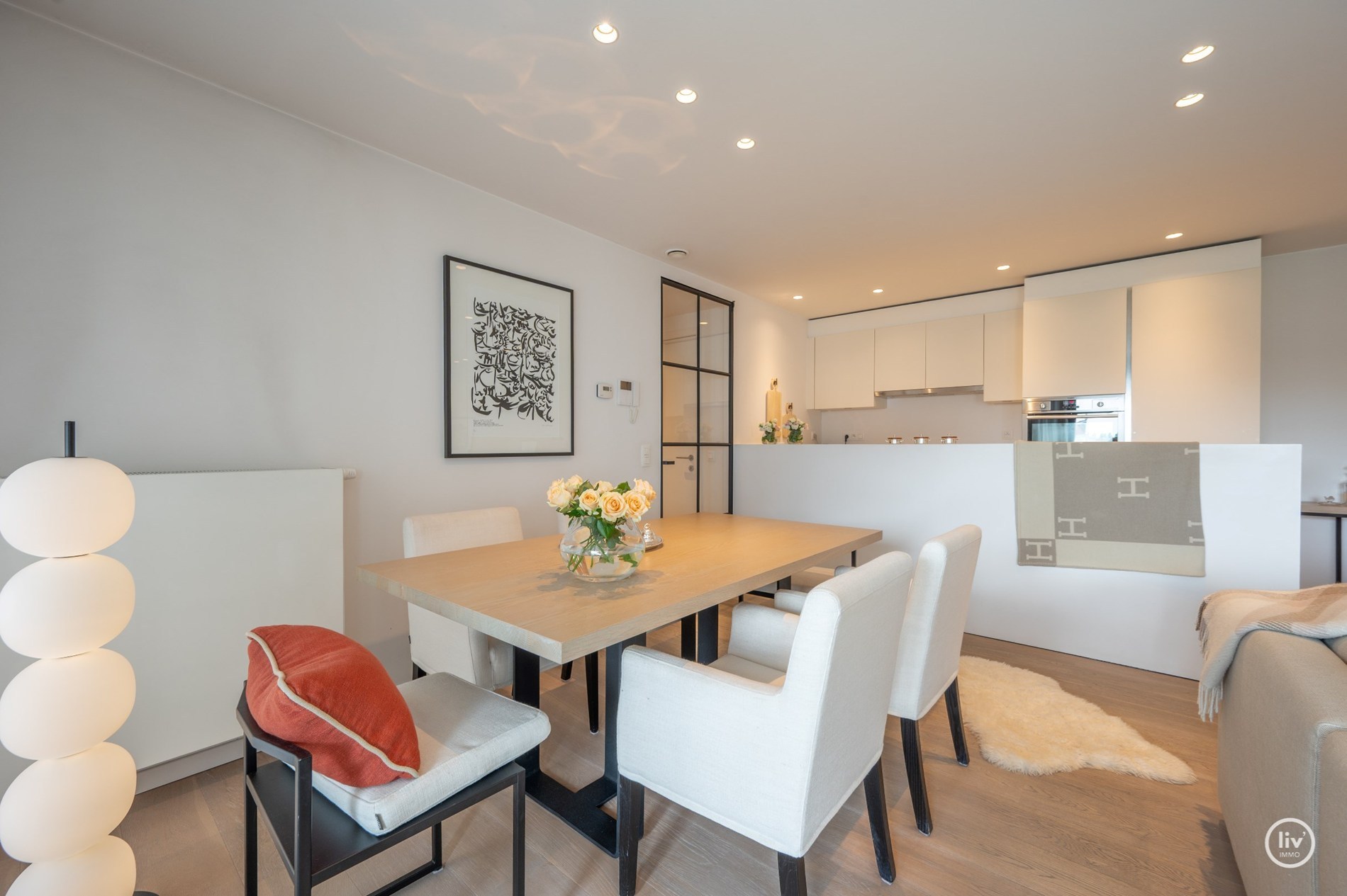 Appartement moderne avec 2 chambres à coucher complètes et de grandes terrasses orientées au sud situé à Duinenwater. 