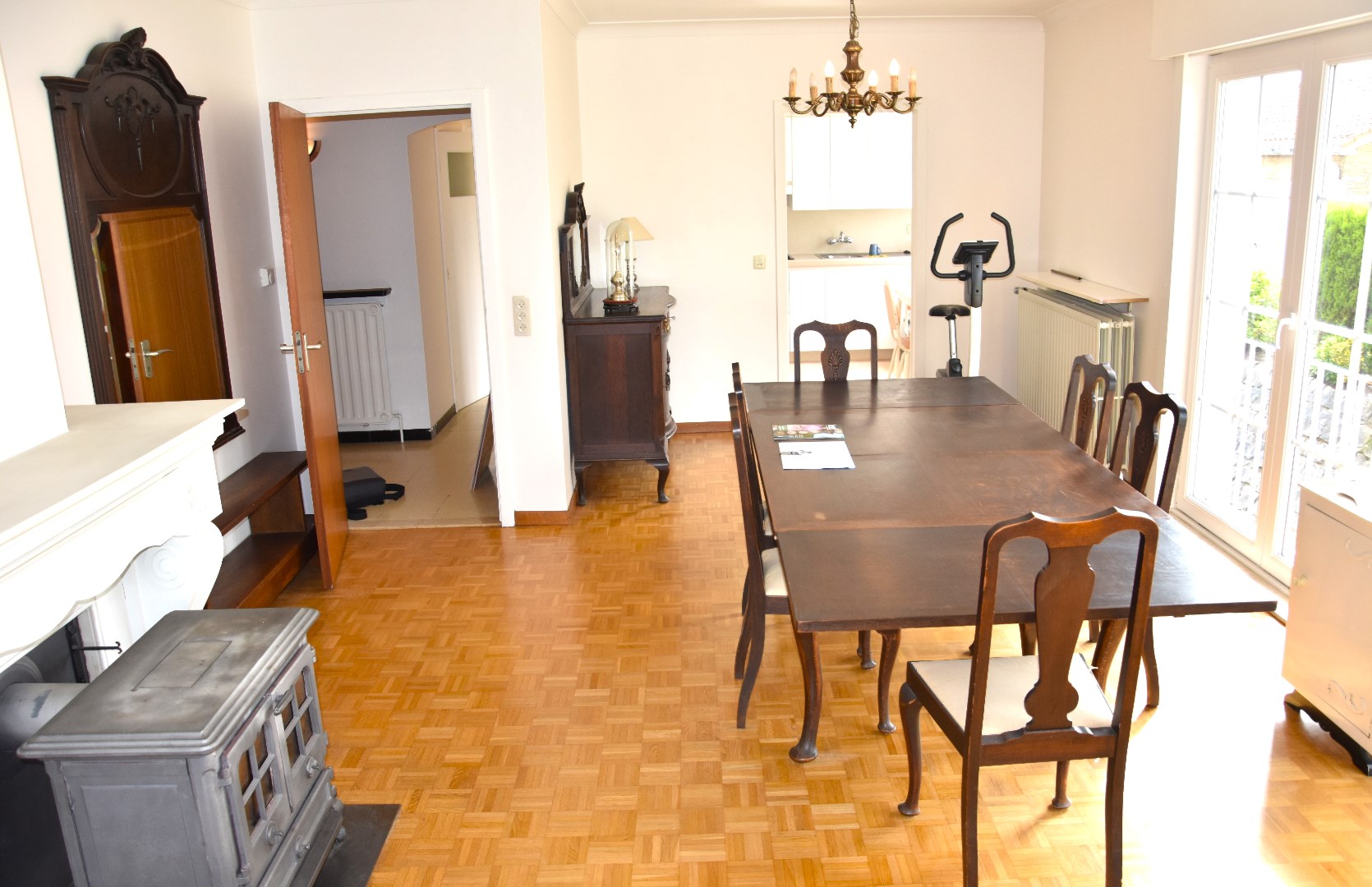 Ruim en lichtrijk  appartement met 2 slaapkamers. 