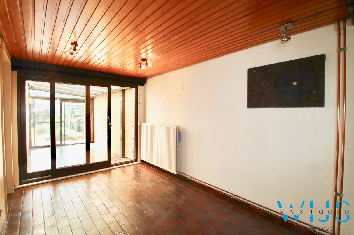 Ruime gezinswoning met 4 slaapkamers te Bassevelde ! 