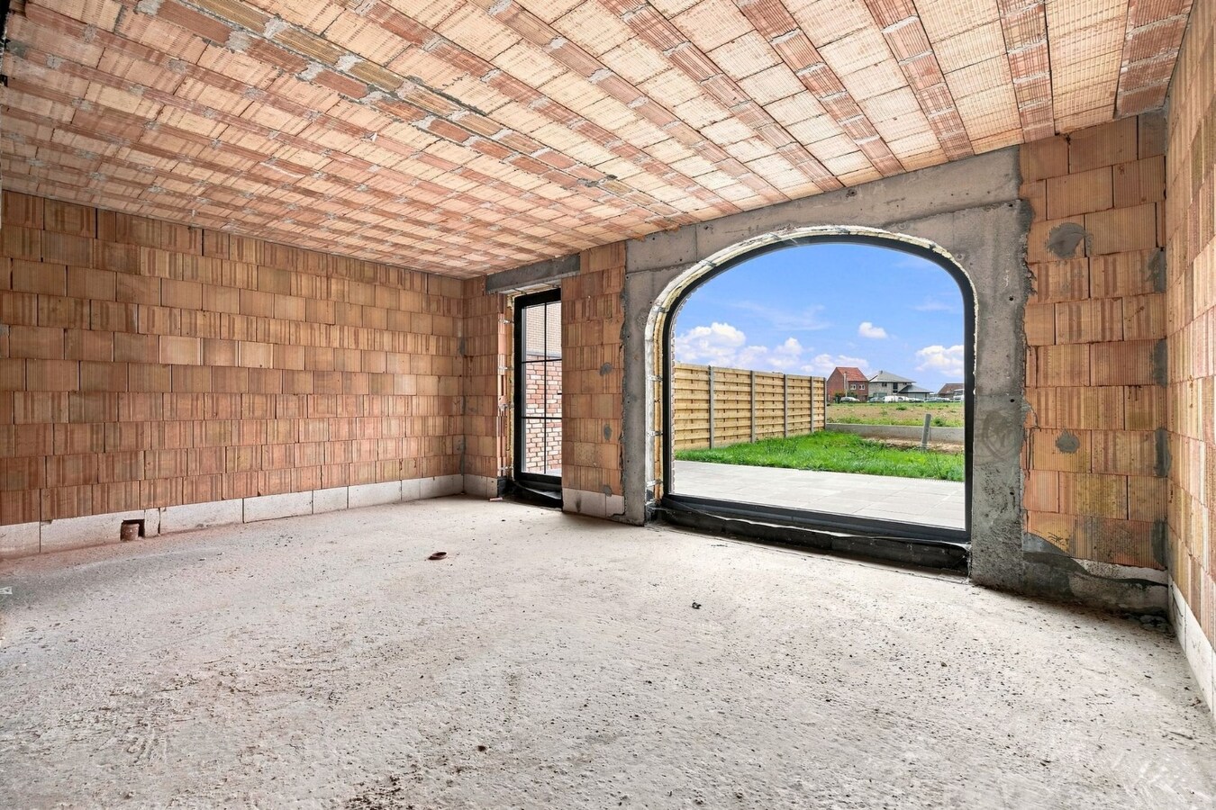 Ruime casco halfopen nieuwbouw met ruime garage in Merkem! 