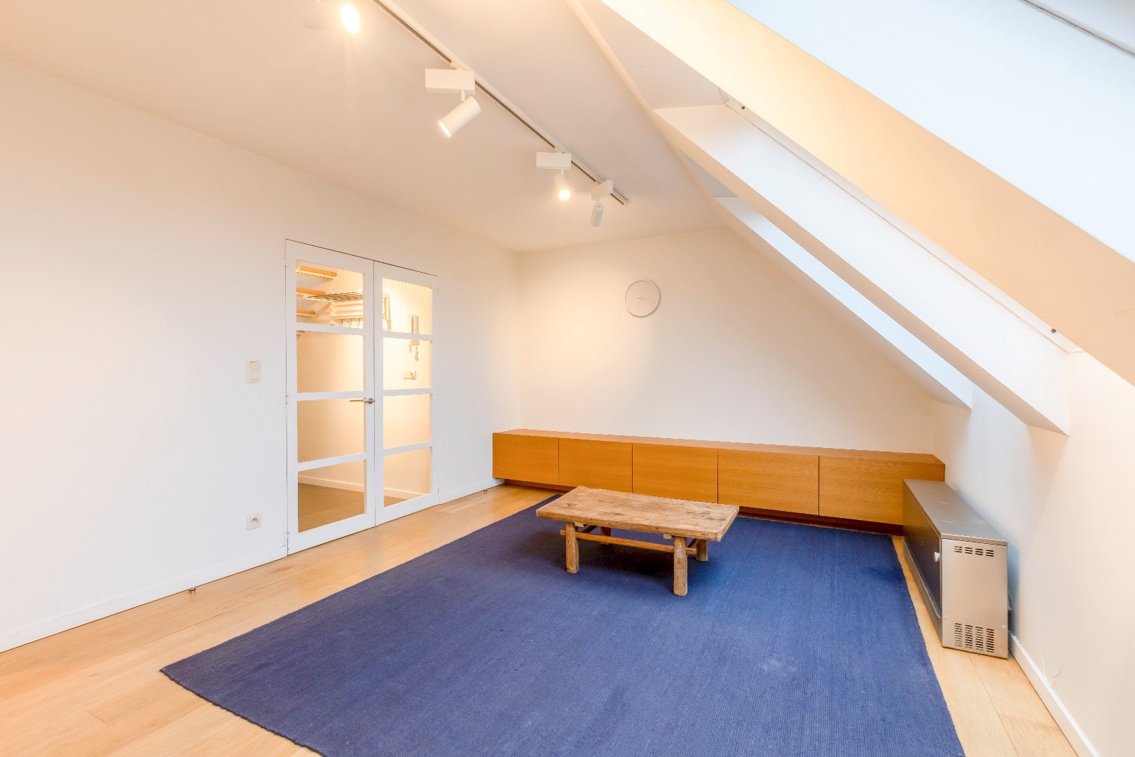 Gemeubeld duplex-appartement met terras 