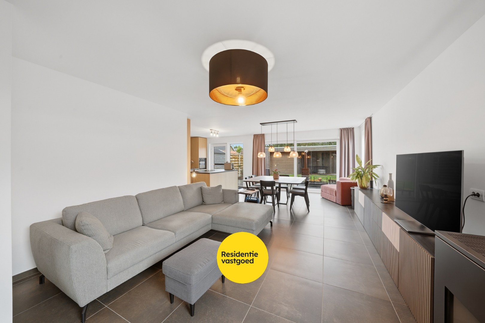 Energiezuinige halfopen nieuwbouwwoning met 4 slaapkamers in Oudenburg 