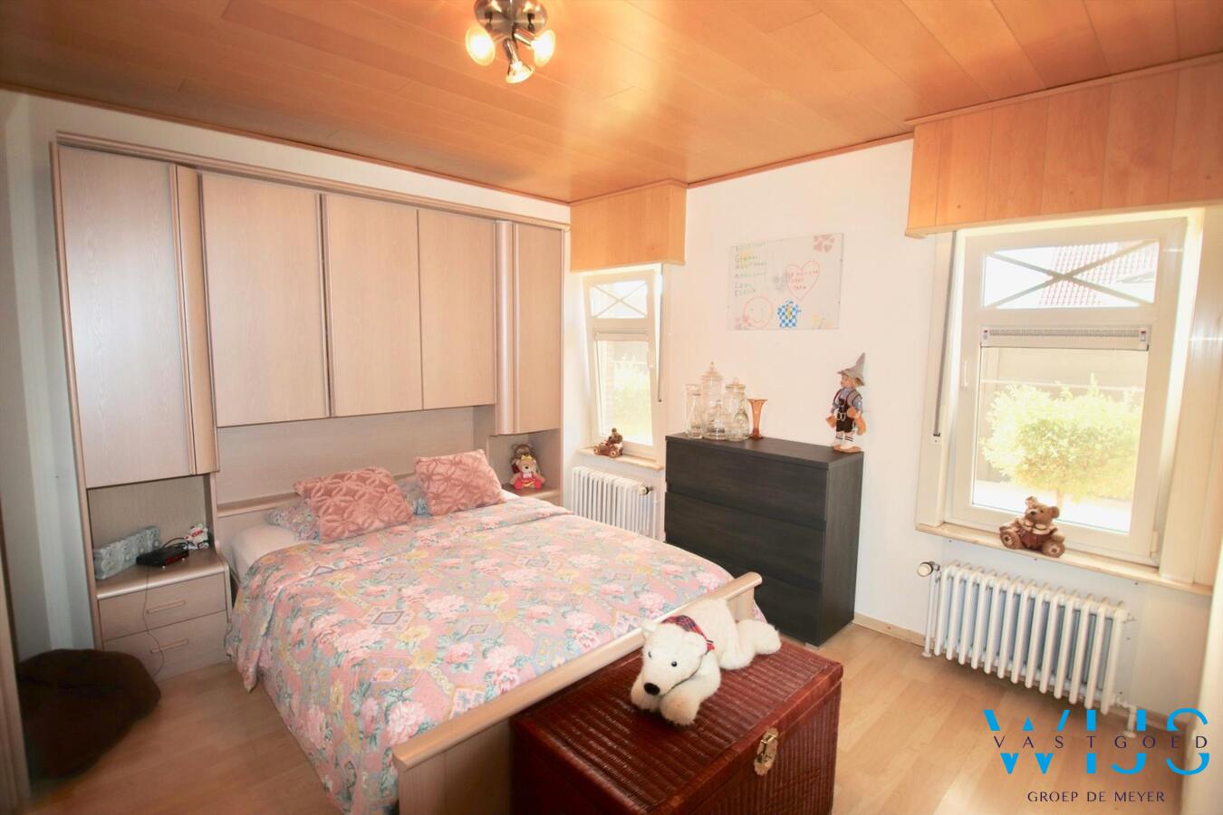 Piekfijn onderhouden en gerenoveerde bungalow te Zelzate! 