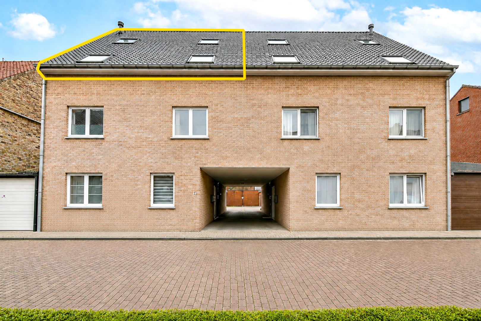 Duplexappartement met twee slaapkamers op rustige ligging in centrum Gistel 