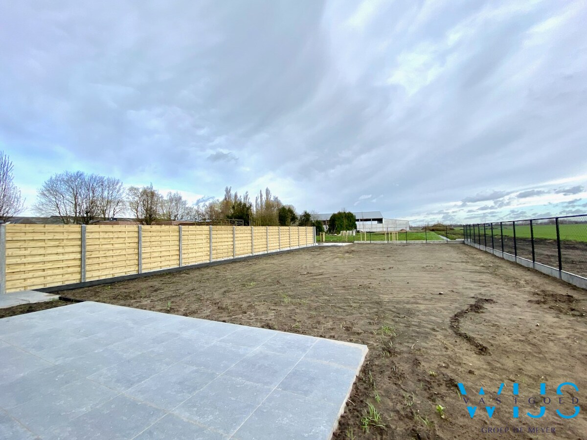 Zeer ruime nieuwbouw op 510m² te ASSENEDE/BASSEVELDE! 