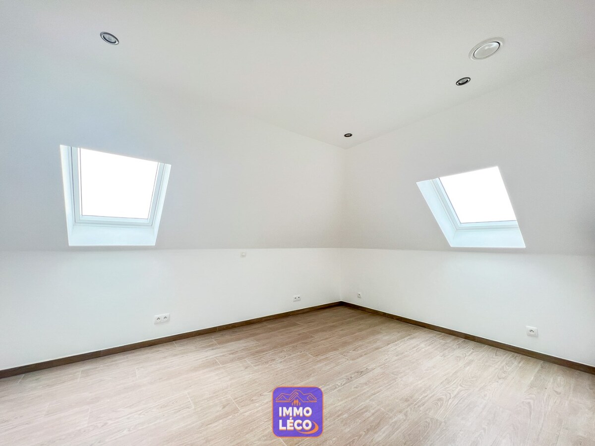 Appartement neuf DUPLEX 3 chambres, terrasse et parking ! TOP SECTEUR ! 