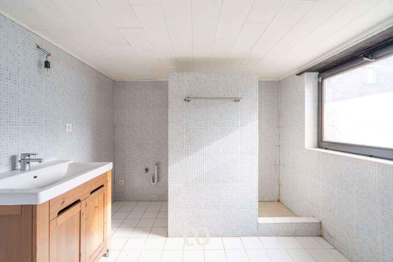 Te renoveren woning met uitstekende verbinding nabij Gent 