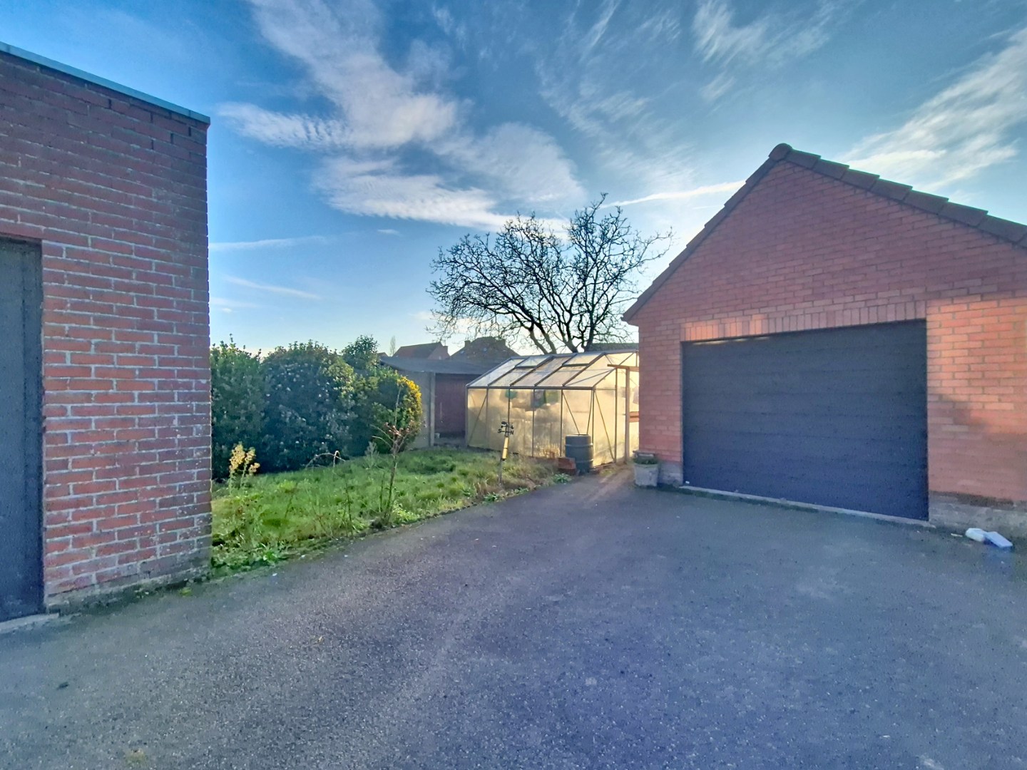 Halfopen woning met 4 slpk 