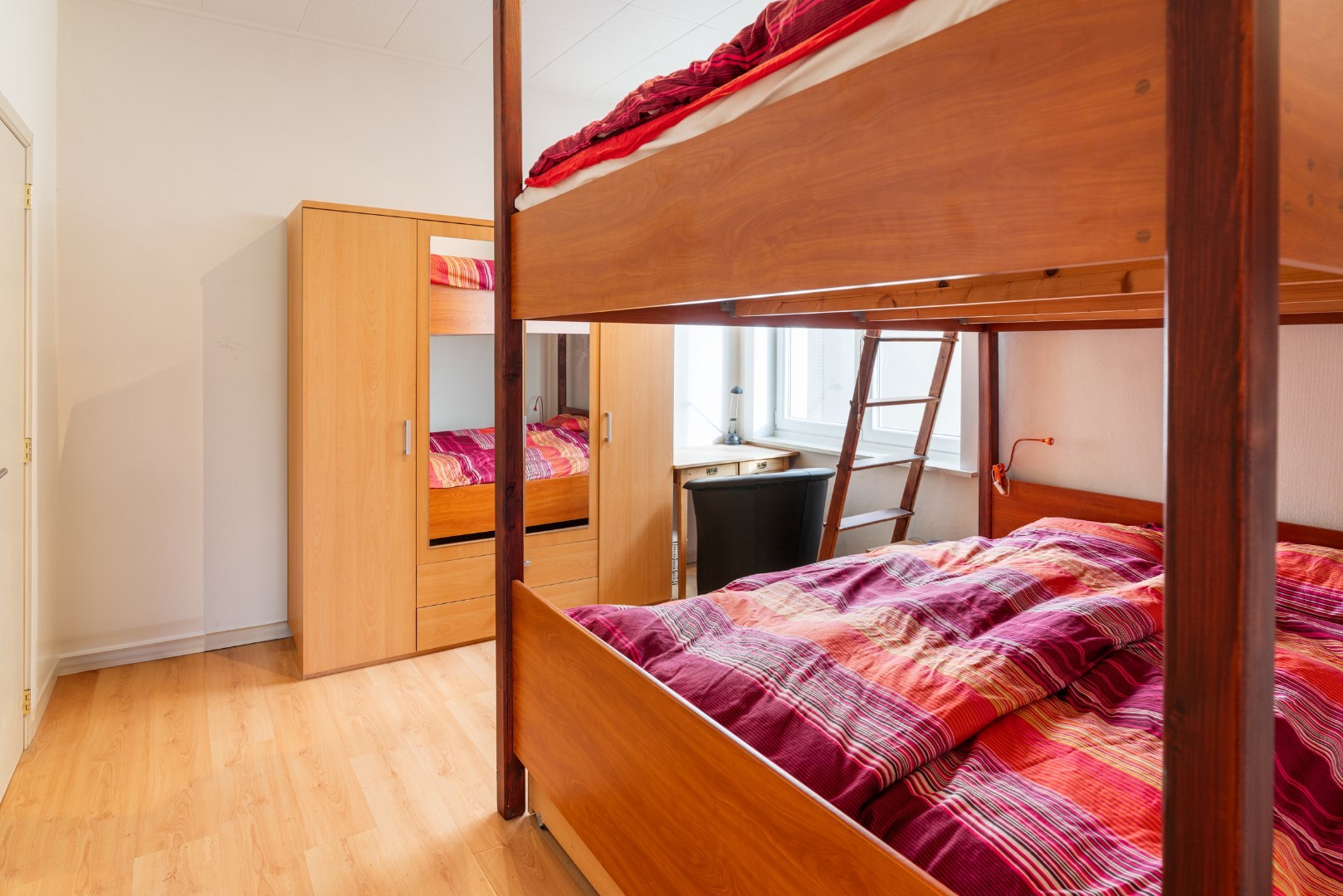 1 chambre avec salle de bains dans un appartement en résidence Palace 