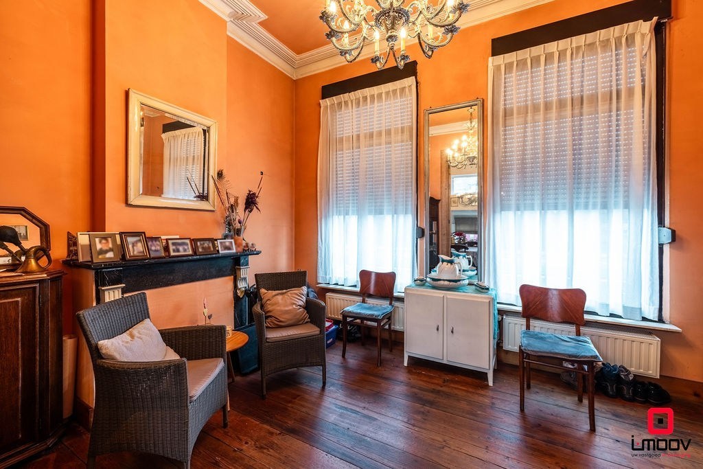 Bel-étage woning met 5 slaapkamers in Gent 