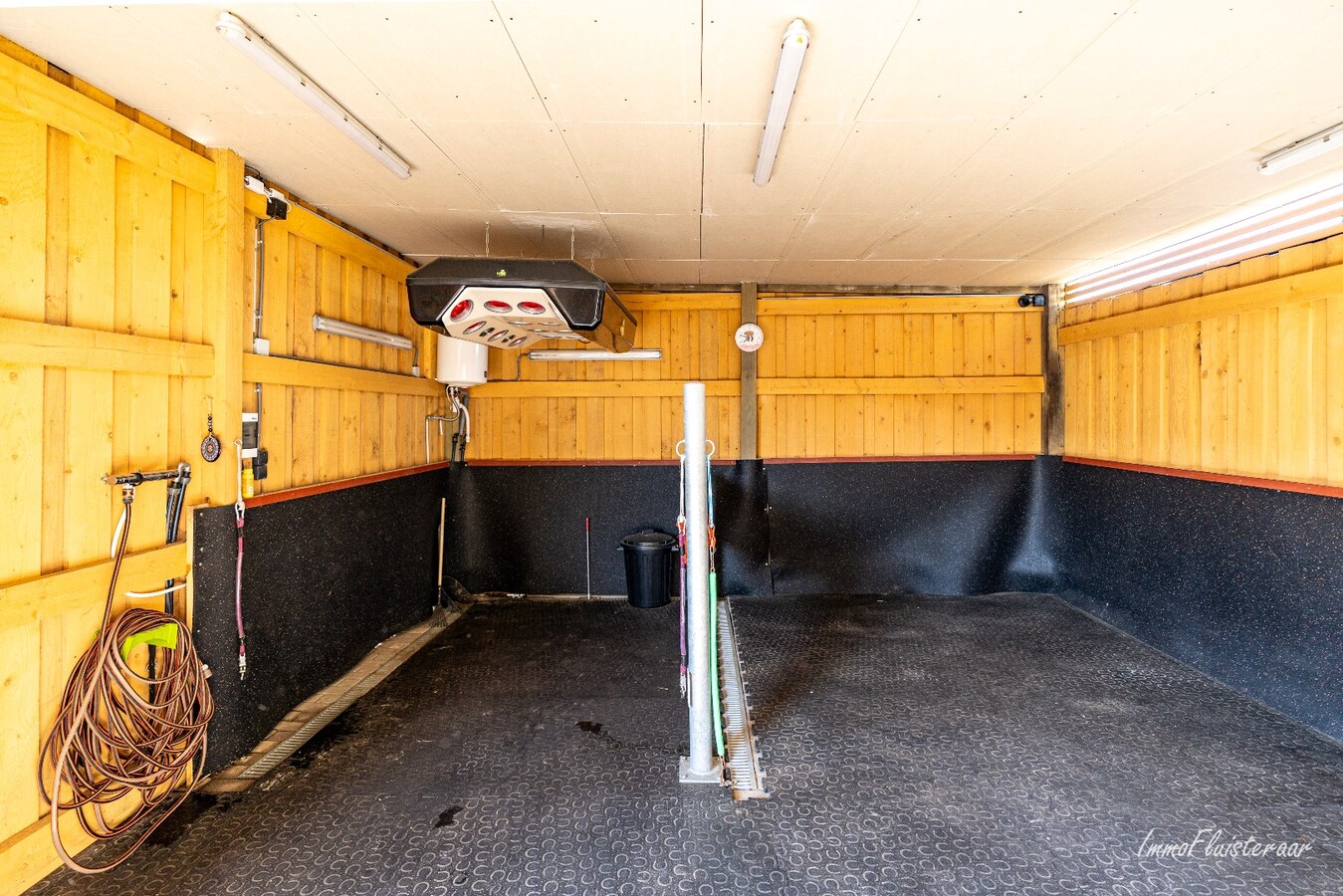 Volledig uitgeruste paardenaccommodatie op ca. 4,2 ha nabij Herentals 