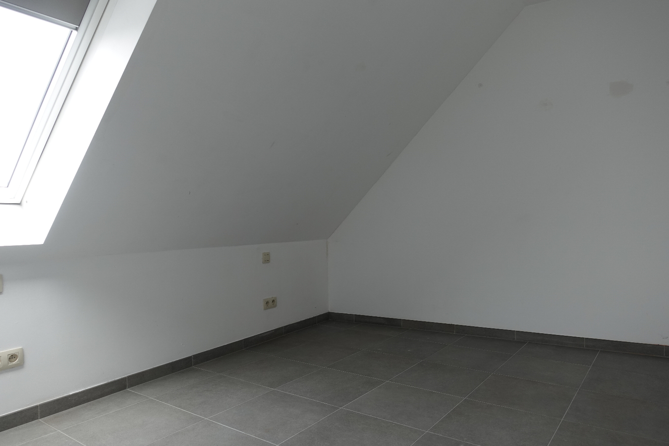 Ruim duplex appartement te Gistel 