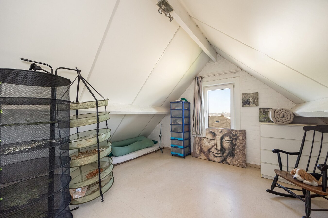 Woning met 3 slaapkamers op perceel van 1002 m² 
