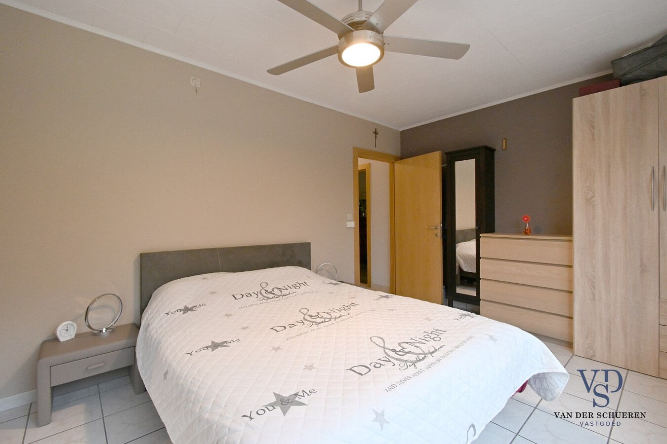 Degelijke bungalowwoning met garage 