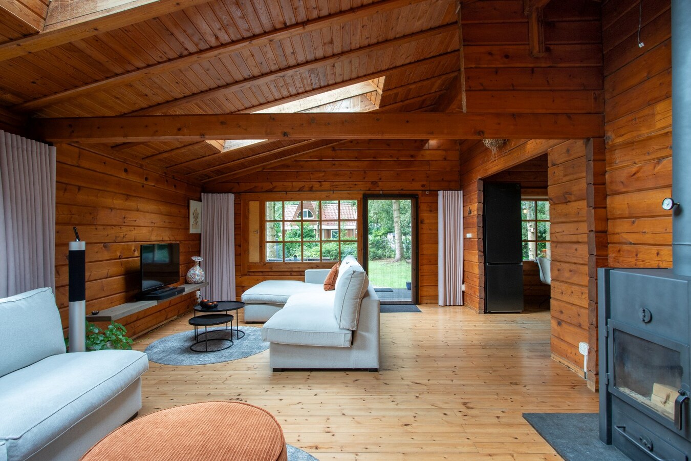 Uniek karakteristiek chalet in Bosrijke omgeving. 