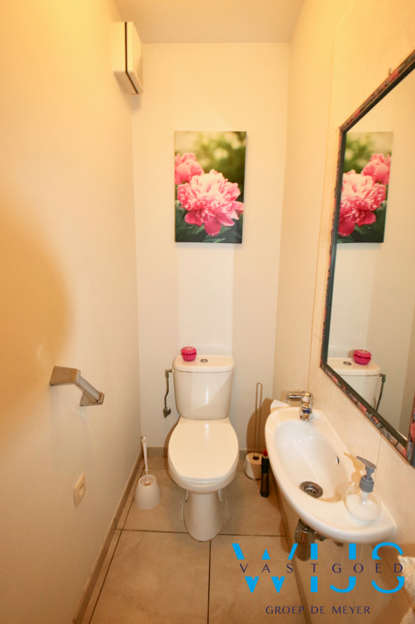 Prachtig gelijkvloers 2 slaapkamerappartement van 119m² te ERTVELDE ! 