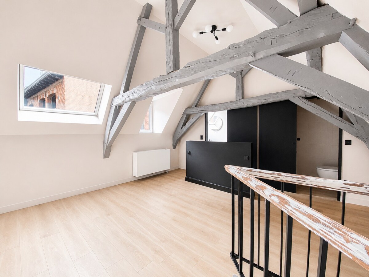 Duplex au charme d'une petite maison en plein coeur de Tournai ! 