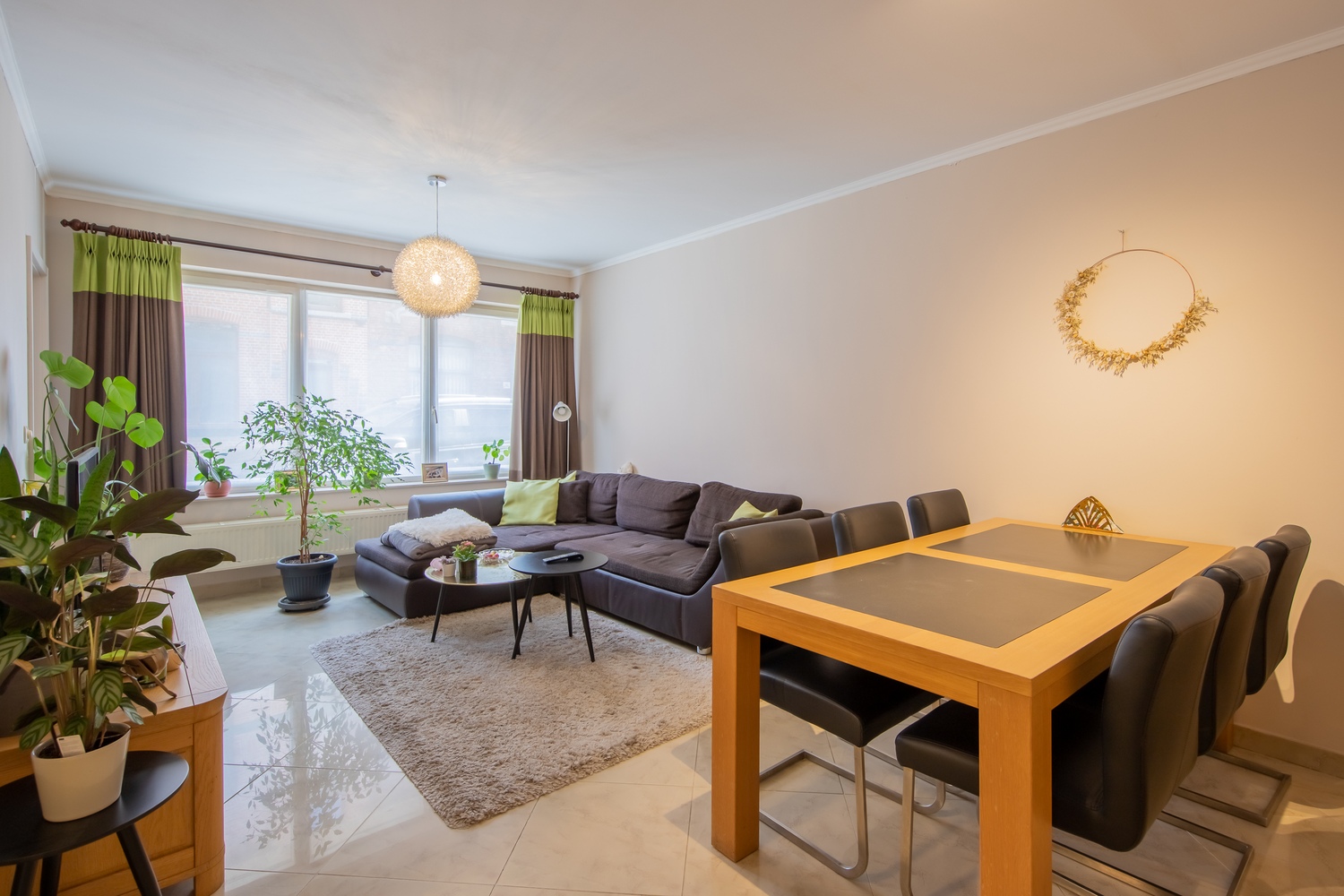 Instapklaar appartement te Sint-Amandsberg 