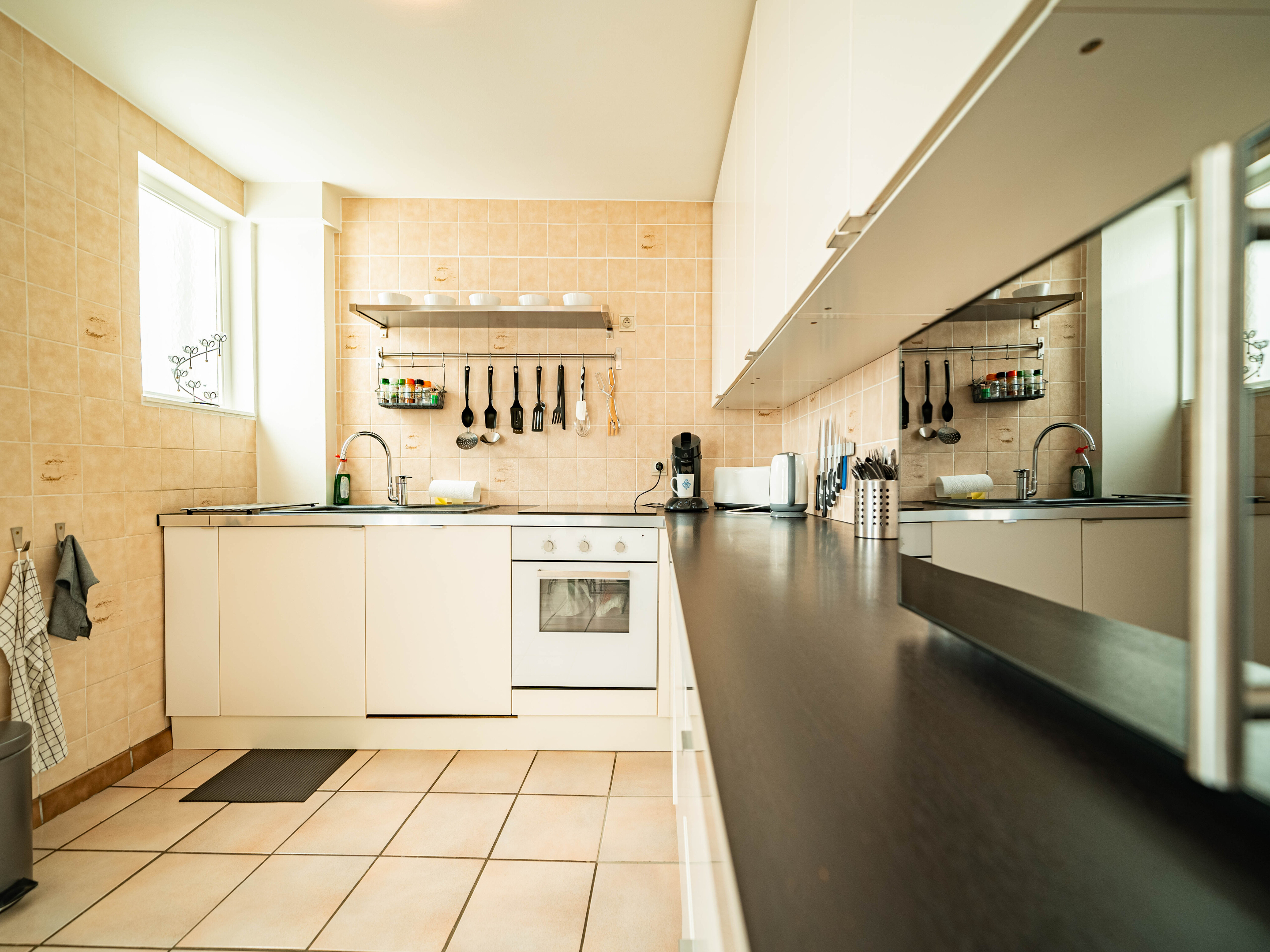 Uitzonderlijk goed onderhouden instapklare woning met 3 slaapkamers en tuin 