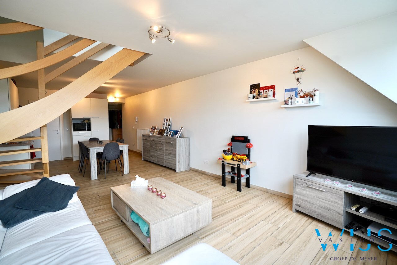 Instapklaar &amp; gezellig appartement met zonneterras te ERTVELDE ! 