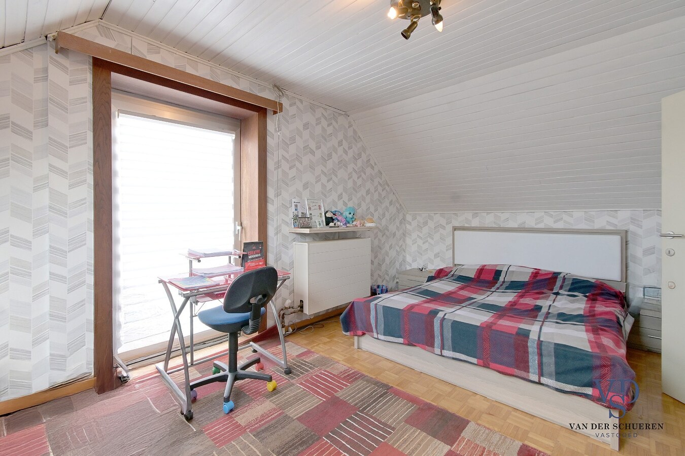 Tijdloze villa in residentiële wijk te Nazareth. 