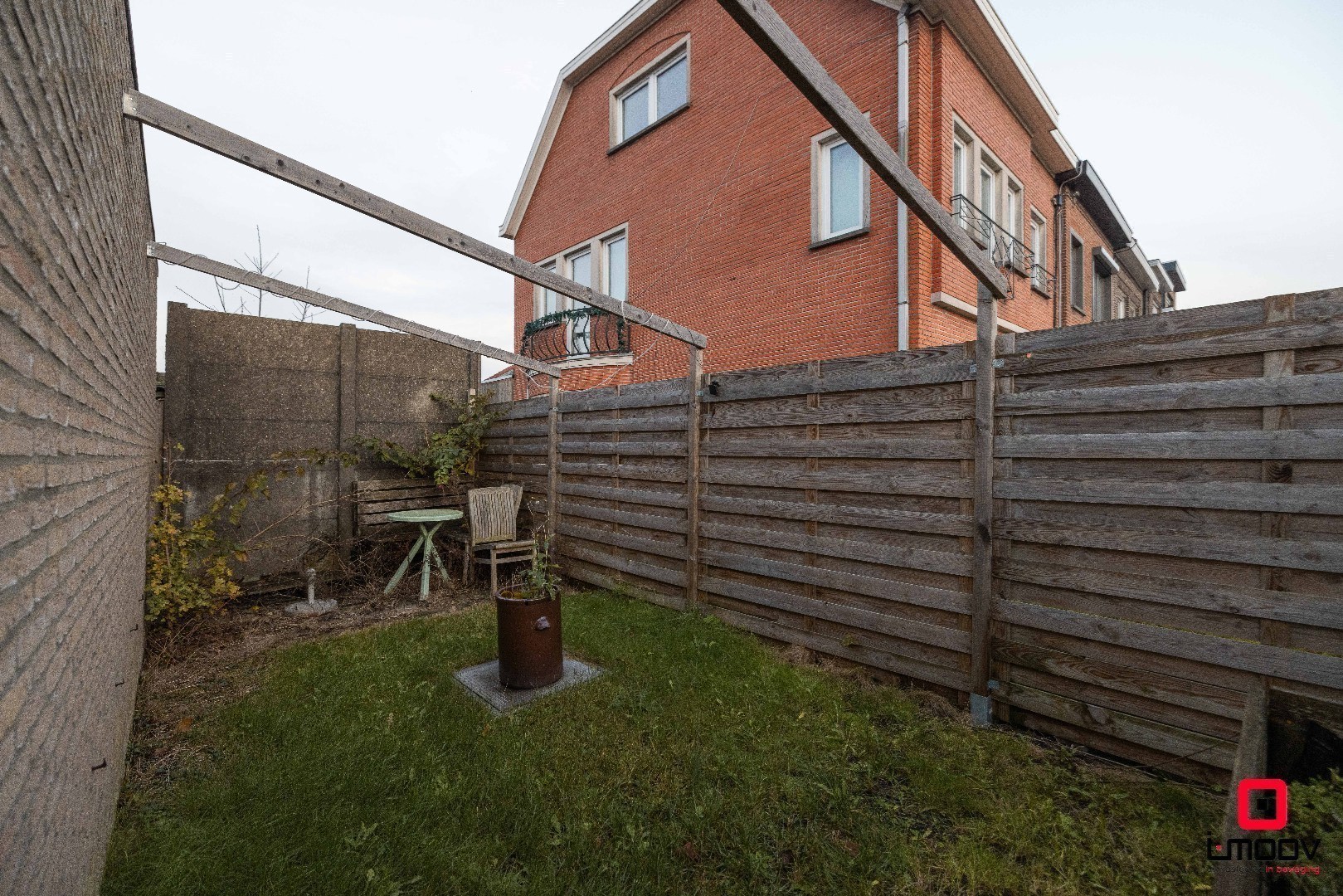 Charmante naoorlogse woning met veel potentieel te Zwijnaarde 