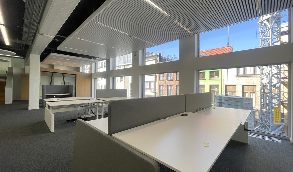 Volledig ingerichte kantoren te huur in Papyrus te Antwerpen