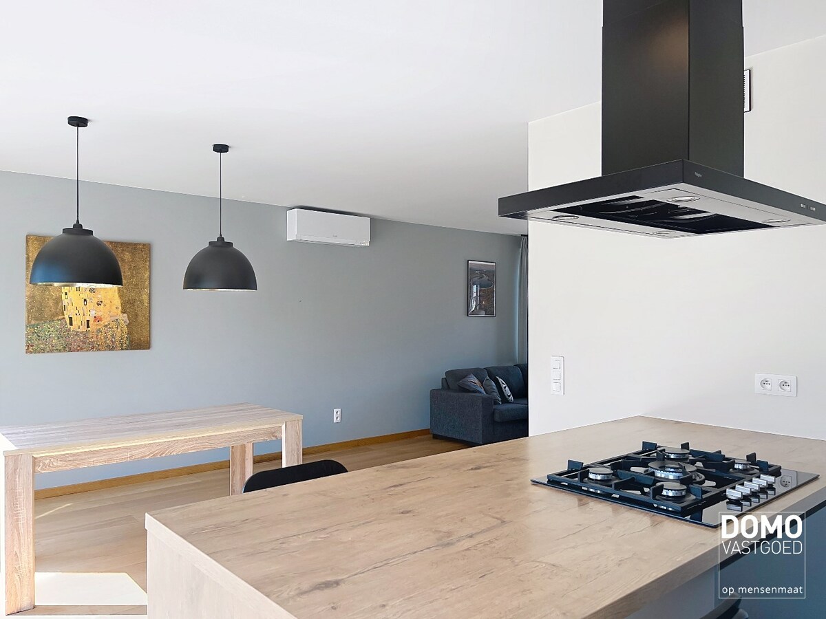 PRACHTIGE WONING MET 3 SLAAPKAMERS EN ZUIDGERICHTE TUIN 