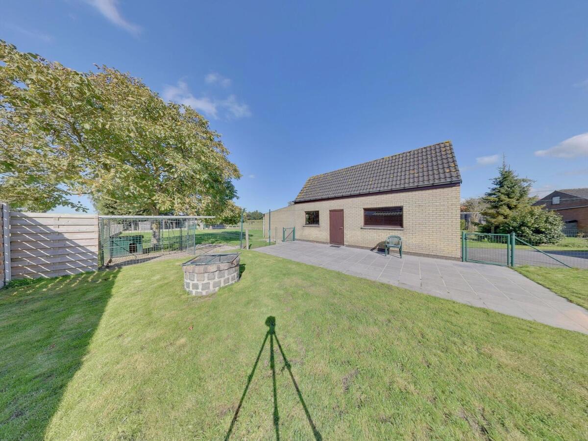 Uitstekend gelegen villa in bungalowstijl 