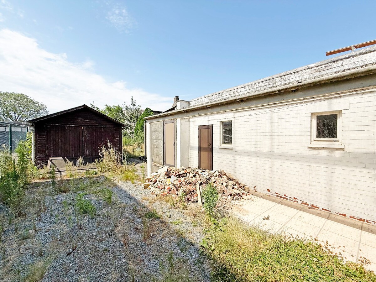 Leuk renovatieproject op gunstige locatie te Oosterzele 