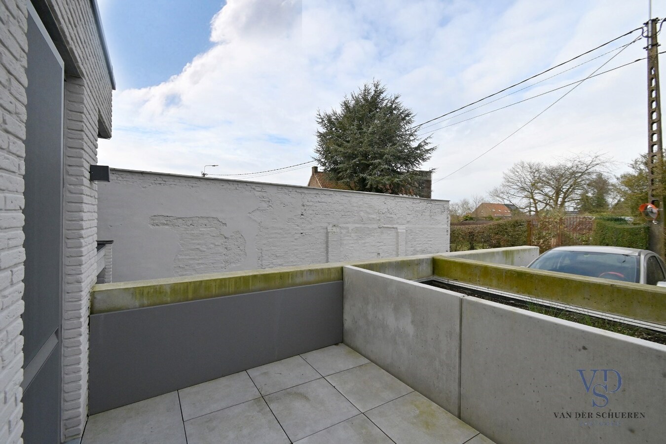 Gelijkvloers appartement met 2 terrassen. 