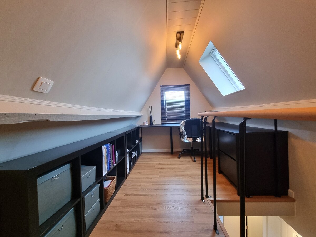 Recent, met oog voor detail gerenoveerde, zeer aangename woning te Heist 