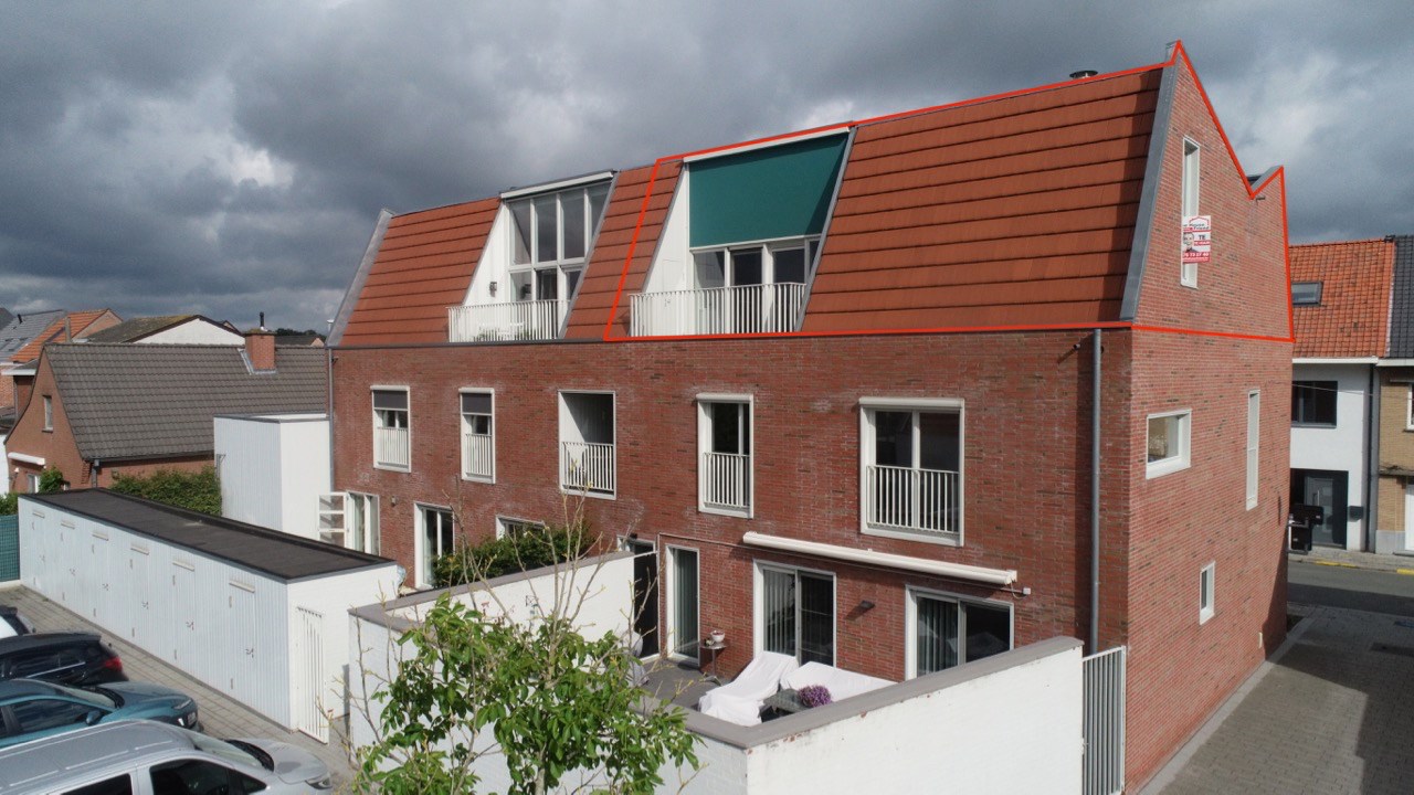 Tweeslaapkamerappartement met terras en autostaanplaats 