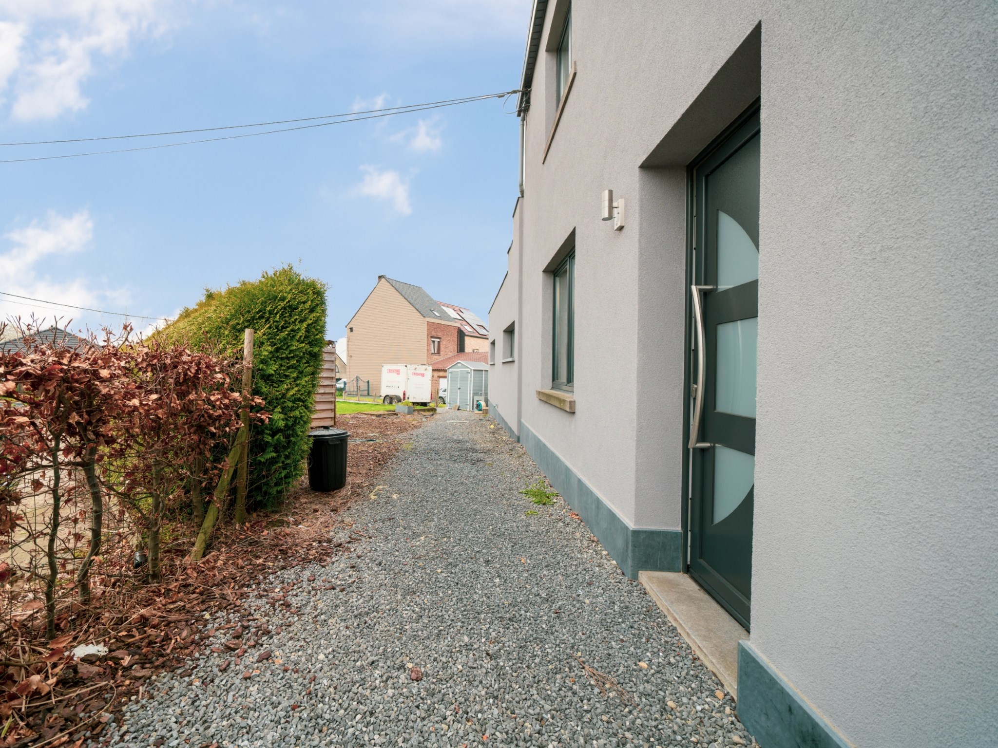 Gerenoveerde woning met grote tuin 