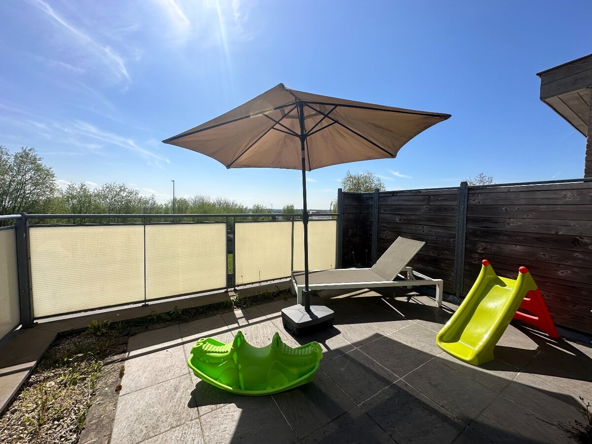 Ruim appartement met 2 ruime slaapkamers en zonnig terras 