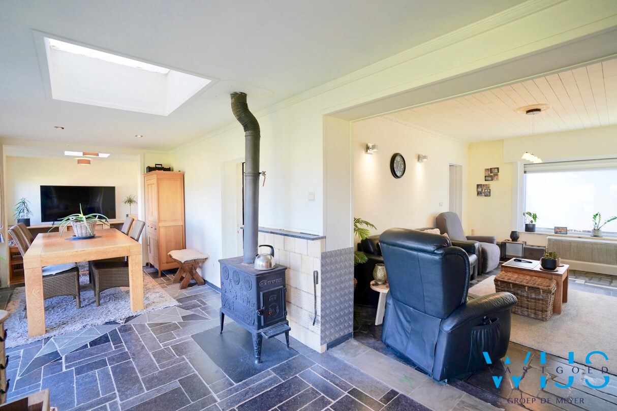 Instapklaar woonhuis op 17.400 m² grond te ASSENEDE ! 