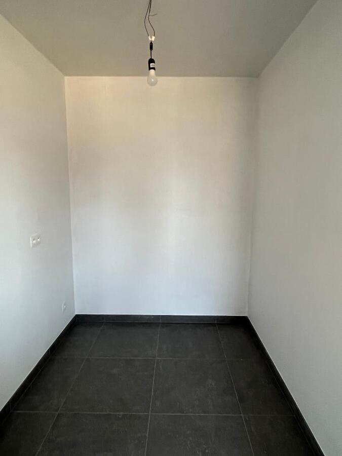 Moderne, hoogwaardige half open bebouwing te Eke ! 