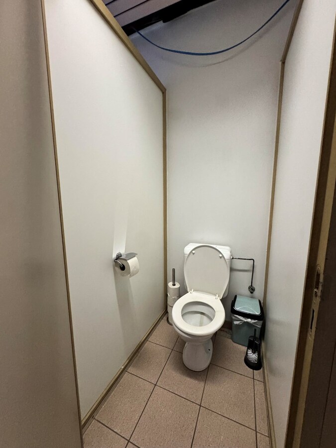 Loods met burelen te huur te Koekelare 