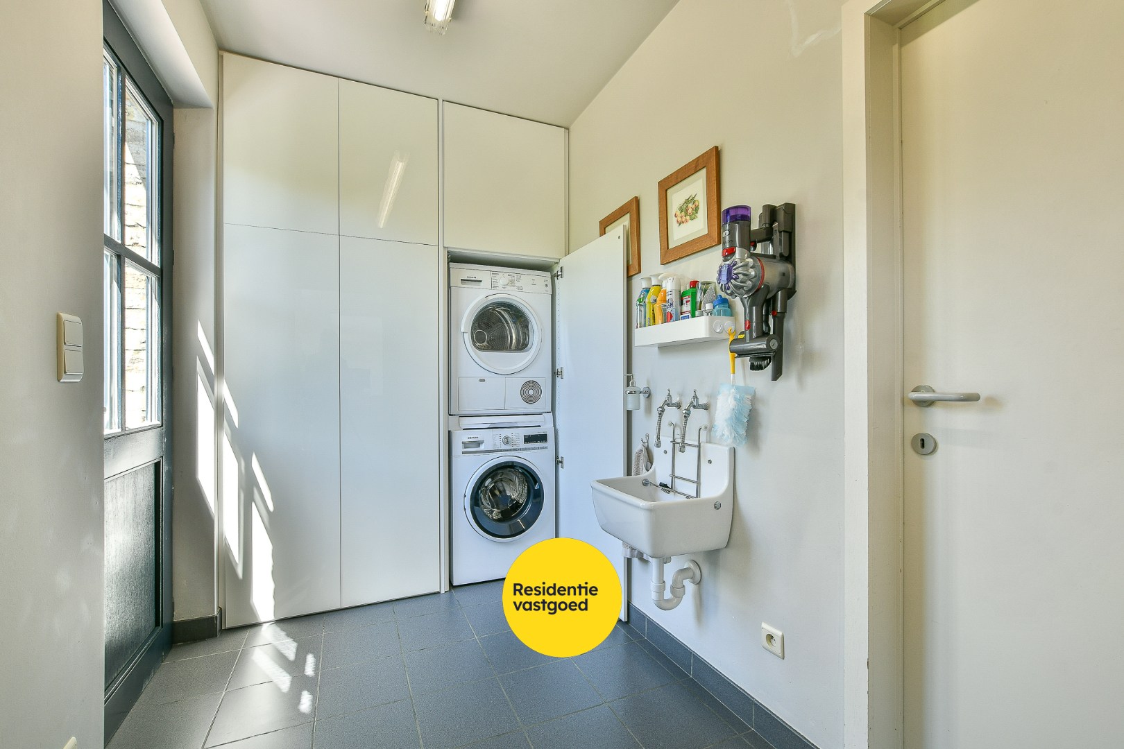 Prachtige villa in rustige woonwijk te De Haan - Klemskerke te koop! 