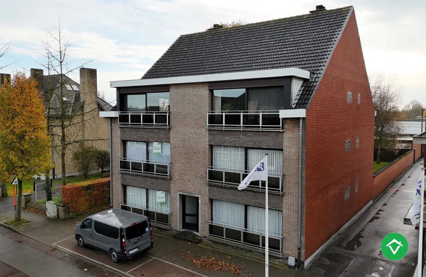 Appartement met 2 slaapkamers en garage in centrum Koekelare 