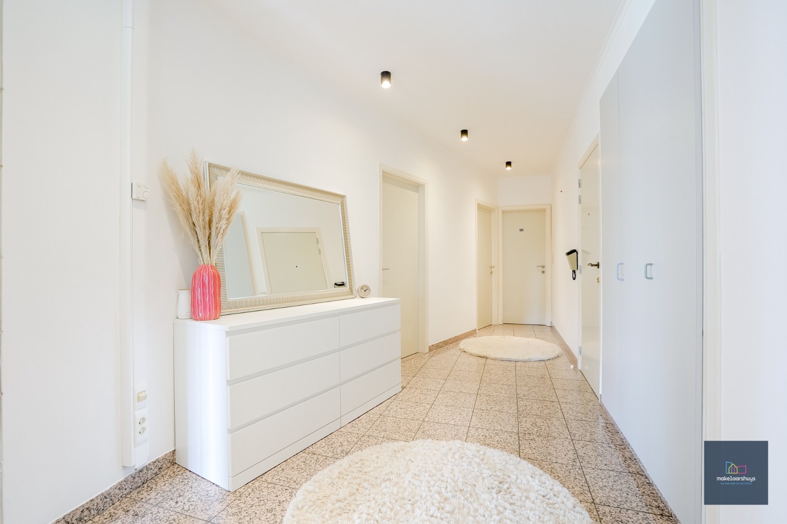 Goed gelegen en ruim instapklaar 2-slp. app. 